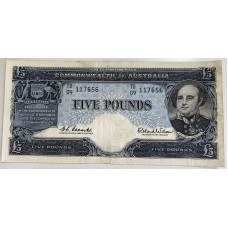 AUSTRALIA 1960 . FIVE 5 POUNDS BANKNOTE . COOMBS/WILSON . LAST PREFIX TD09